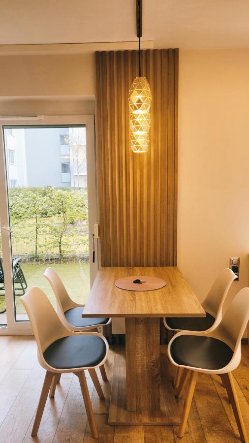 Green Terrace Big Family Apartment فروتسواف المظهر الخارجي الصورة